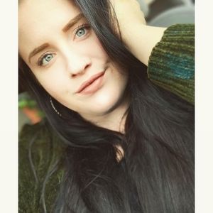 Meet your Posher, Annalyse